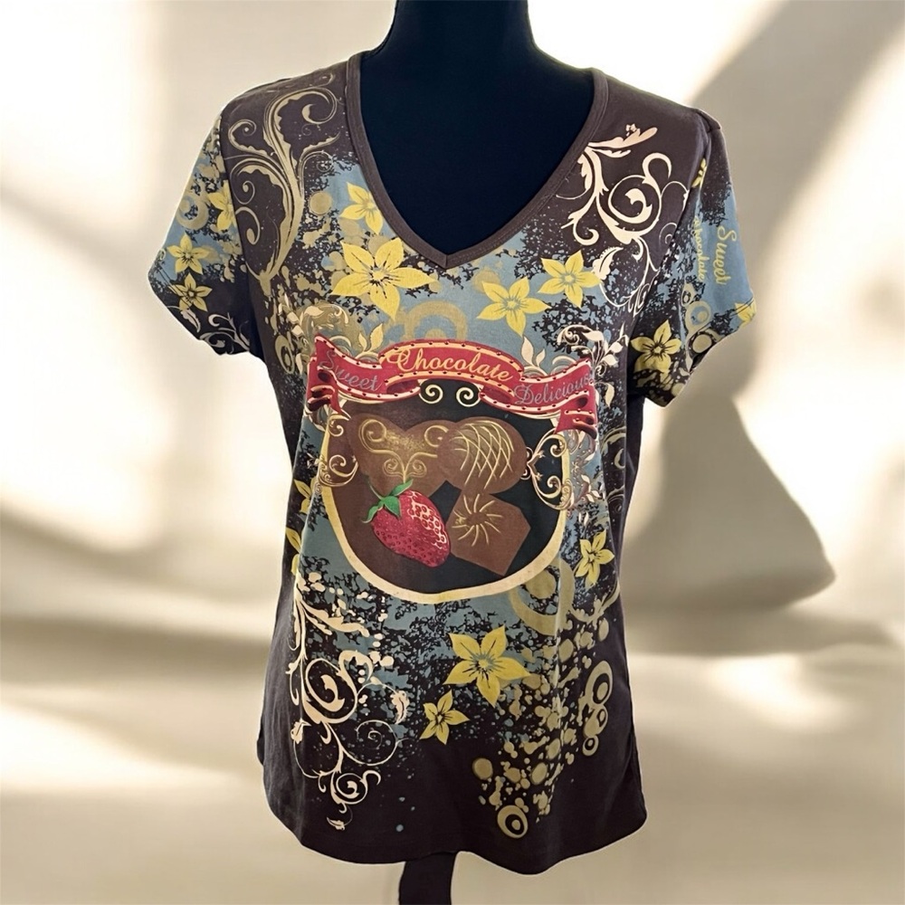 ❣️Vintage❣️ Vintage Suzie Yellow and Brown Graphic V-Neck Tee